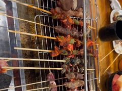 -哈尔滨小酒馆·鲜肉现穿自助烧烤(康新花园店)