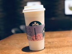 樱花初绽玛奇朵-星巴克臻选(南京金茂览秀城店)