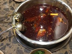 -肖肖酸萝卜鱼火锅(总店)
