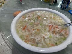 -谊荣海鲜大牌档(石湖店)
