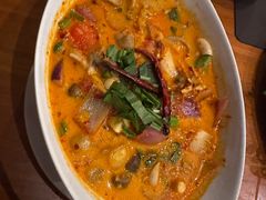 -Chom Cafe and Restaurant