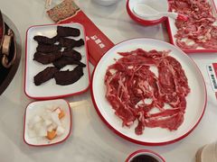 -毛辣果·贵州红酸汤牛肉火锅(西单店)