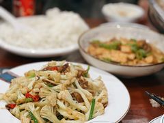 -湖南人家湘菜馆(镇江路店)