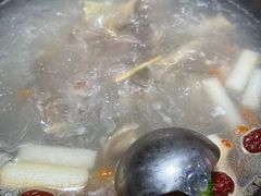 -头羊市井羊肉馆