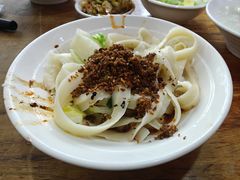 牛肉脆臊刀削面-华兴街自力面店