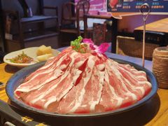 -老牌坊云南鱼豆花火锅(哈西万达店)