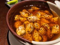 古越陈酿煮花螺-杭州西子湖四季酒店·金沙厅