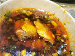 -肖肖酸萝卜鱼火锅(总店)