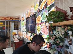 -壹阁胡羊焖饼(特色小吃街店)