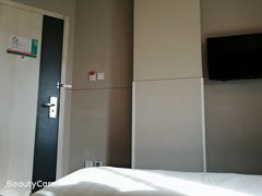 -锦江之星(西安大雁塔小寨地铁站店)