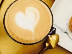 -UNI UNI(环亚凯瑟琳店)