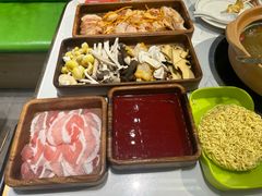 -菌小白·野生菌火锅(时尚天河店)