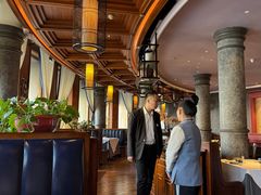 -八府香鸭·啫啫煲(华山路店)