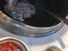 -地锅公社·现炒地锅鸡·地锅鱼·夜宵(罗锦路店)