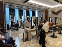 -AKOZO Beauty Salon