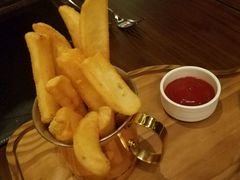 -恰餐厅及酒吧 CHAR Bar & Grill (北京丽都皇冠假日店)