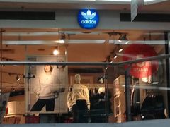 -adidas(正佳广场店)