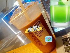 比利时黑巧克力红茶拿铁-星巴克(上海虹桥新天地二店)
