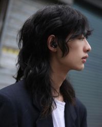 -首脑美发沙龙