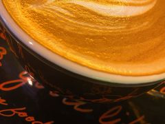 摩登丝滑摩卡拿铁-良木缘咖啡西餐(太古里店)