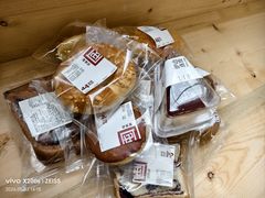 -炉边皮皮·烘焙甜品工厂店