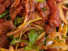 -红东阁东北菜烤肉酒馆(CROSS万象汇店)