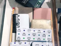 -MCM(比斯特上海购物村店)