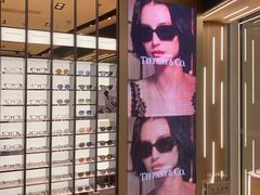 -LensCrafters亮视点(东方新天地店)