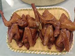 五谷芳红烧乳鸽-五谷芳乳鸽王(梅沙老店)