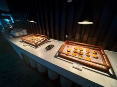 -亚洲国际大酒店·云顶阁旋转自助餐厅
