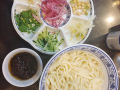 -老北京炸酱面大王.铜锅涮肉(朝阳门店)