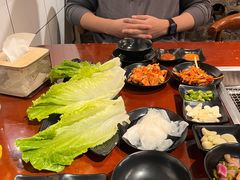 -肉甲韩国木炭烤肉(新壹街1店)