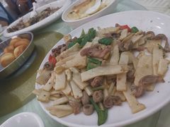 -巨元河鲜酒楼·清远特色菜名店(英德店)