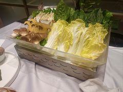 -红鼎豆捞·非遗鲍皇汤火锅(宝丰路店)