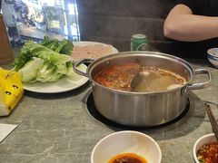 -罗二娘·鲜切牛自助火锅(罗湖东门步行街店)