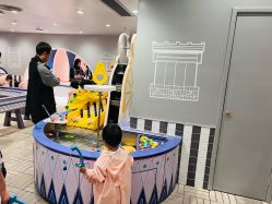 -奈尔宝家庭中心·亲子餐厅(鄞州万达店)