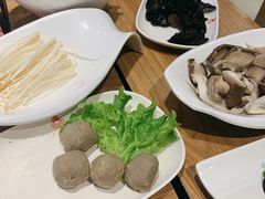 -彤德莱火锅(薛家岛利群店)
