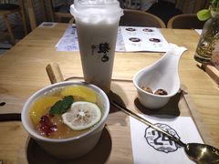 臻白桃胶爽-炖物24章·顺时轻养茶(杭州保利时光里店)