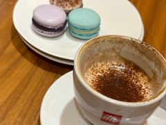 -文艺复兴百货(米兰大教堂广场店)