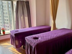 -顺则昌推按正骨理疗