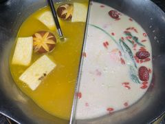 花胶鸡鸳鸯锅-湊湊火锅·茶憩(石家庄万象城店)