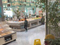 -绿岛港轩海鲜烤肉涮锅自助餐厅