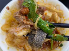 -周良天山牛杂城(天山路总店)