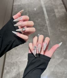 -斯馨·健康美甲美睫