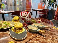 -Let'sBURGERplus·非常创意汉堡(三里屯店)