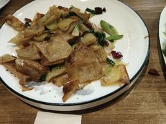 -九头鹰家宴(岳家嘴店)