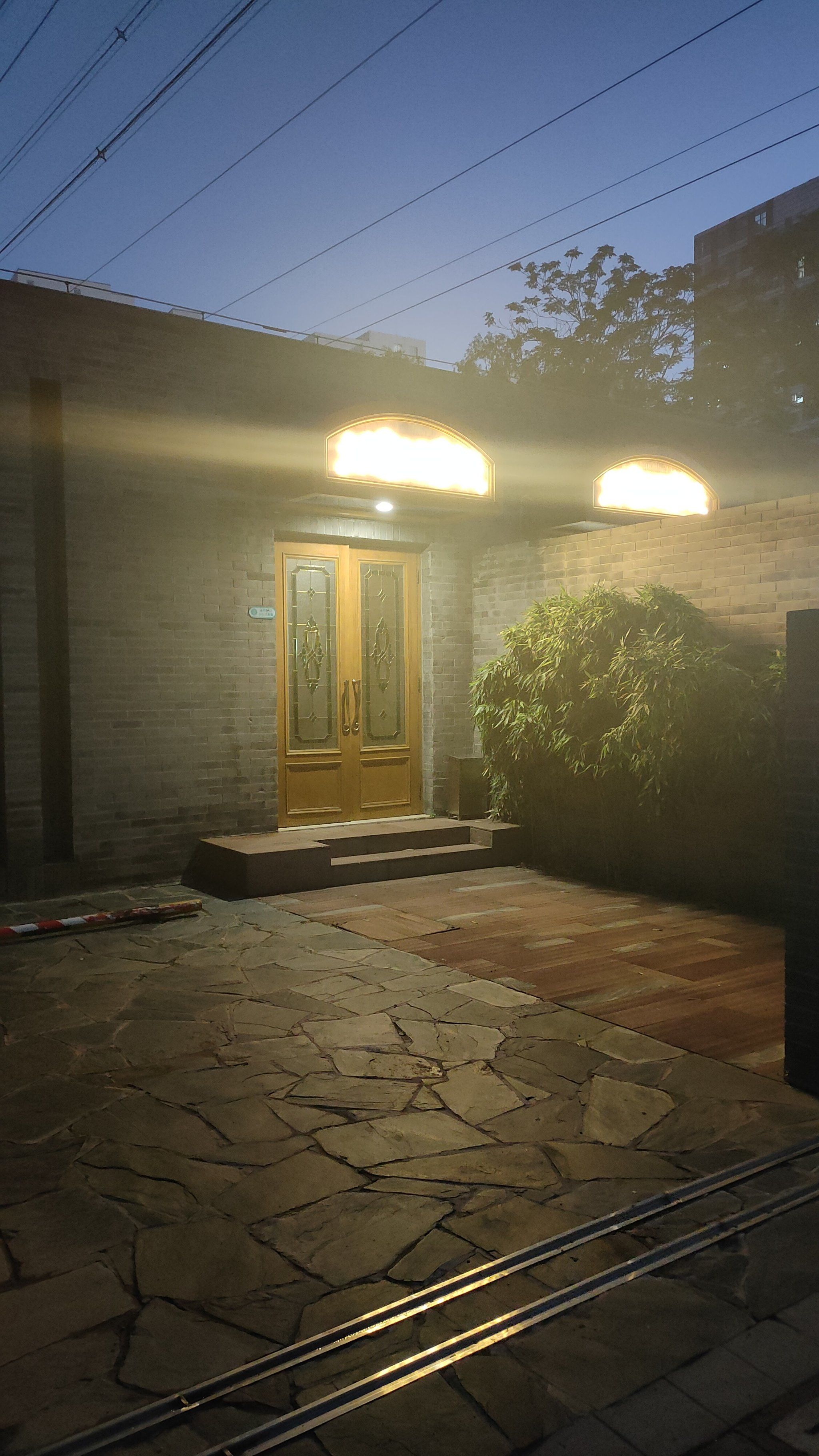 古色古香的庭院夜色