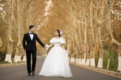 -MAO亲爱的猫婚纱摄影工作室