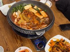 -喇喇排骨火锅·传统韩式脊骨汤(望京西园总店)