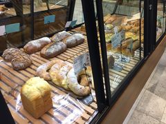 -Dough&Joe团憩(瑞虹天地月亮湾店)